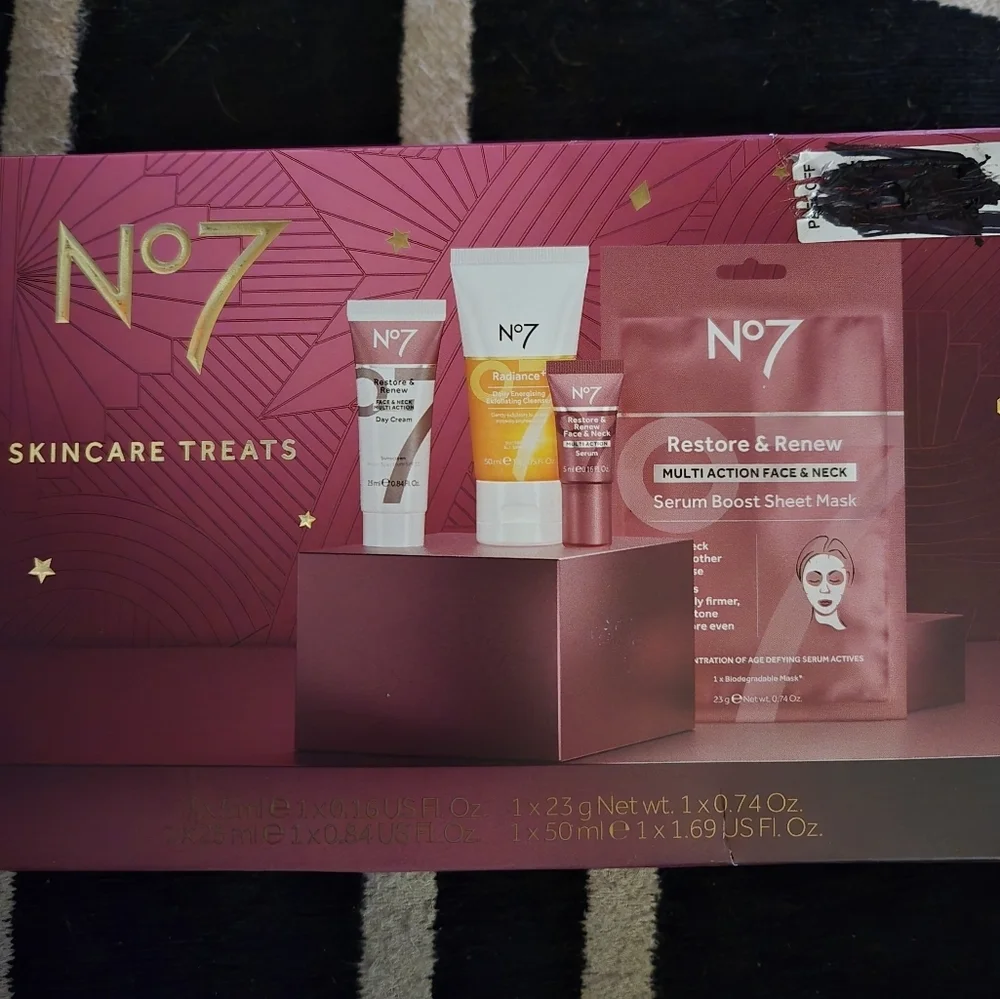 No7 radiance+ daily